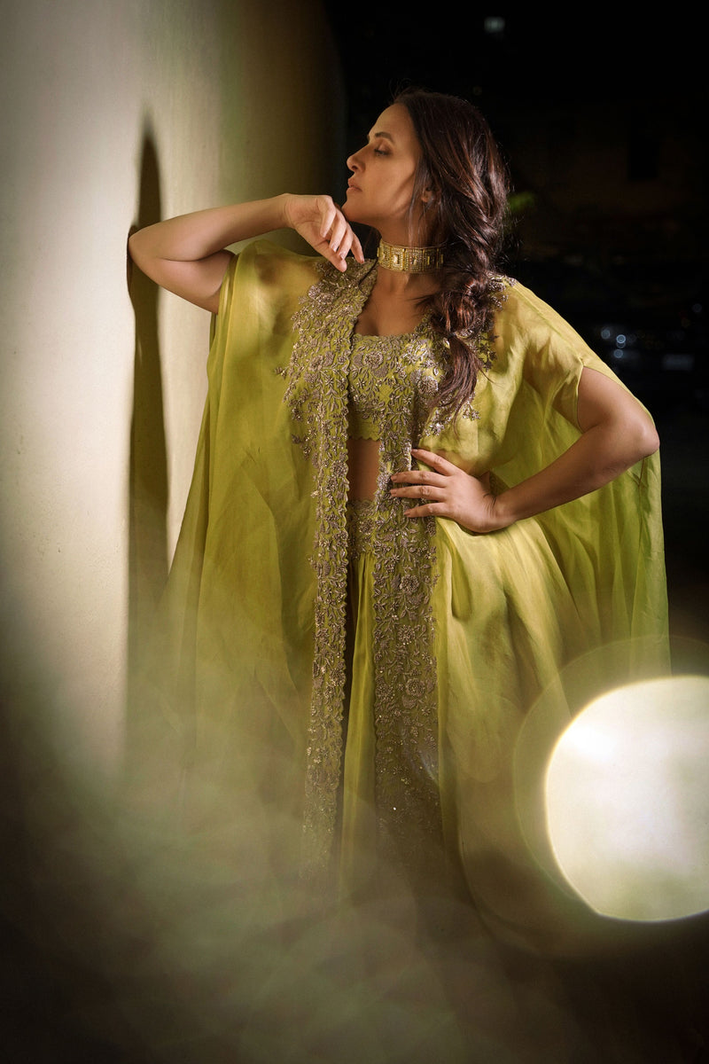 NAVNEET RANDHAWA IN ZENAIA CAPE SET