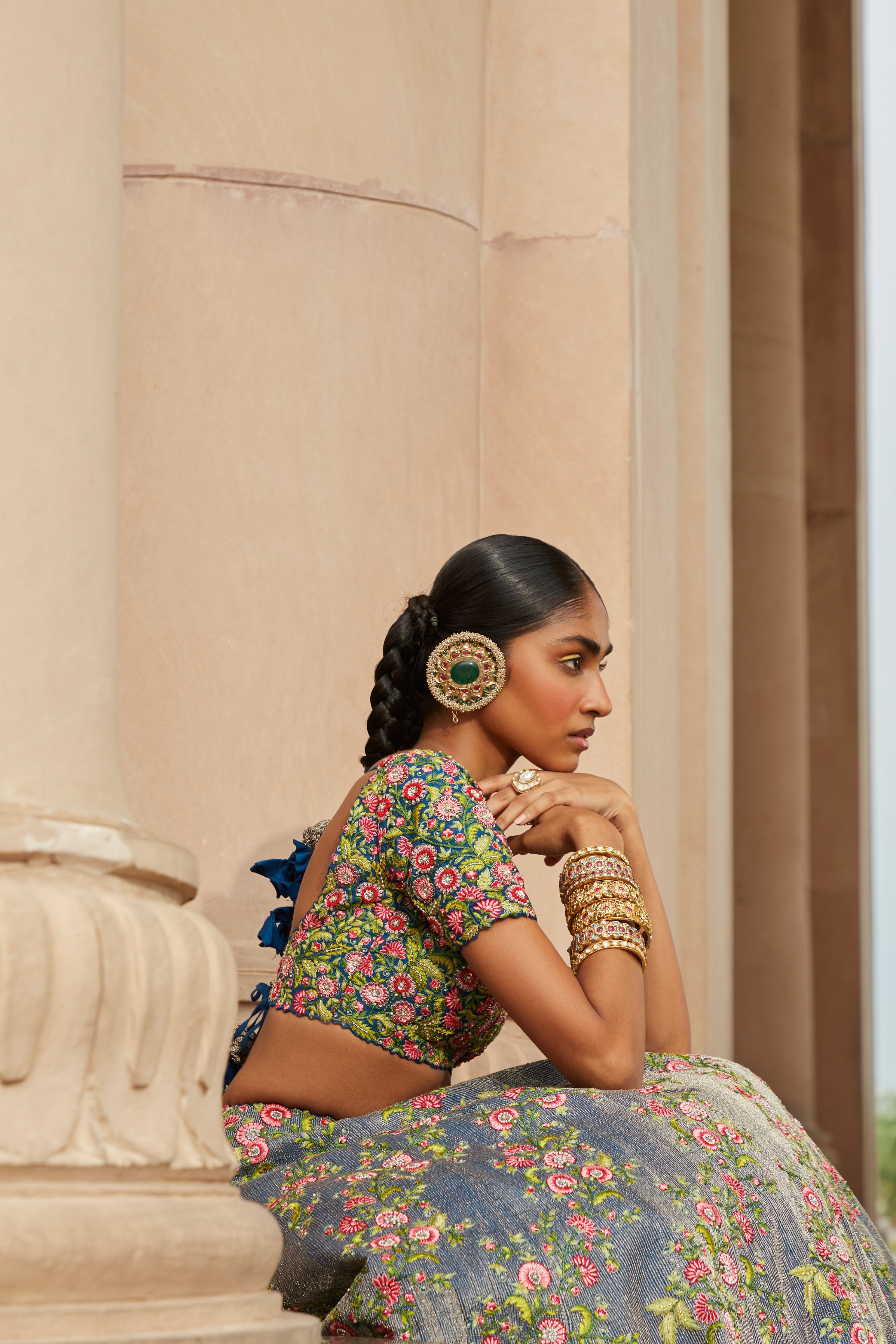 Lata Aari Lehenga – Mrunalini Rao